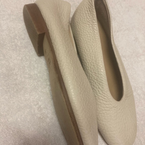 Balagan Ballerina Cream Flats Minimalist Design - Picture 4 of 9